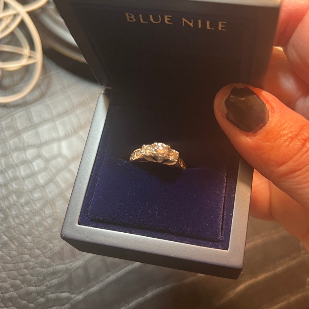 Diamond engagement ring